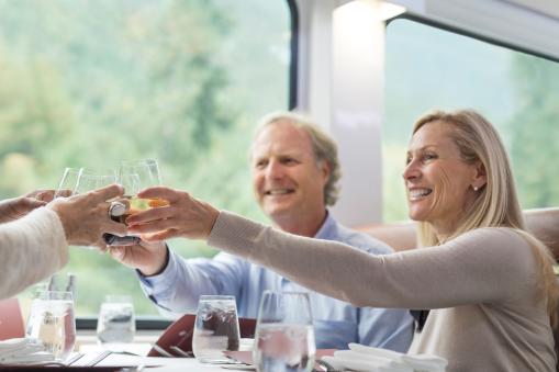 Rocky Mountaineer Goldleaf dining